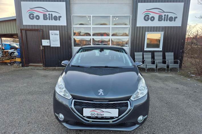 Grøn Peugeot 208 fra 2012