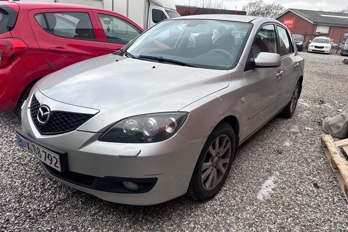 undefined Mazda 3 fra 2008 set udefra