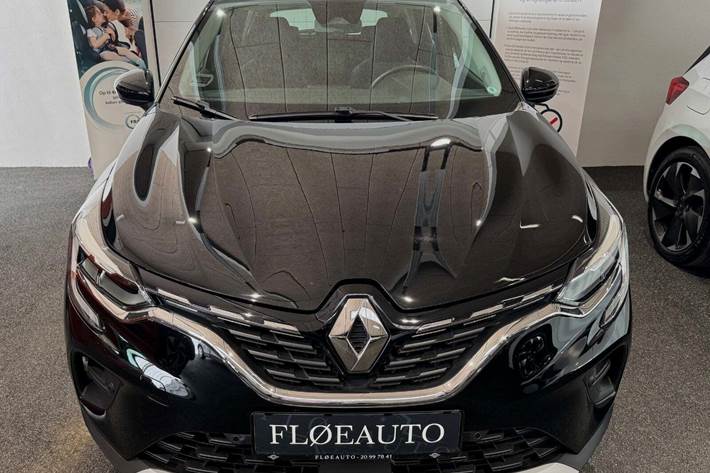 Sort Renault Captur fra 2020