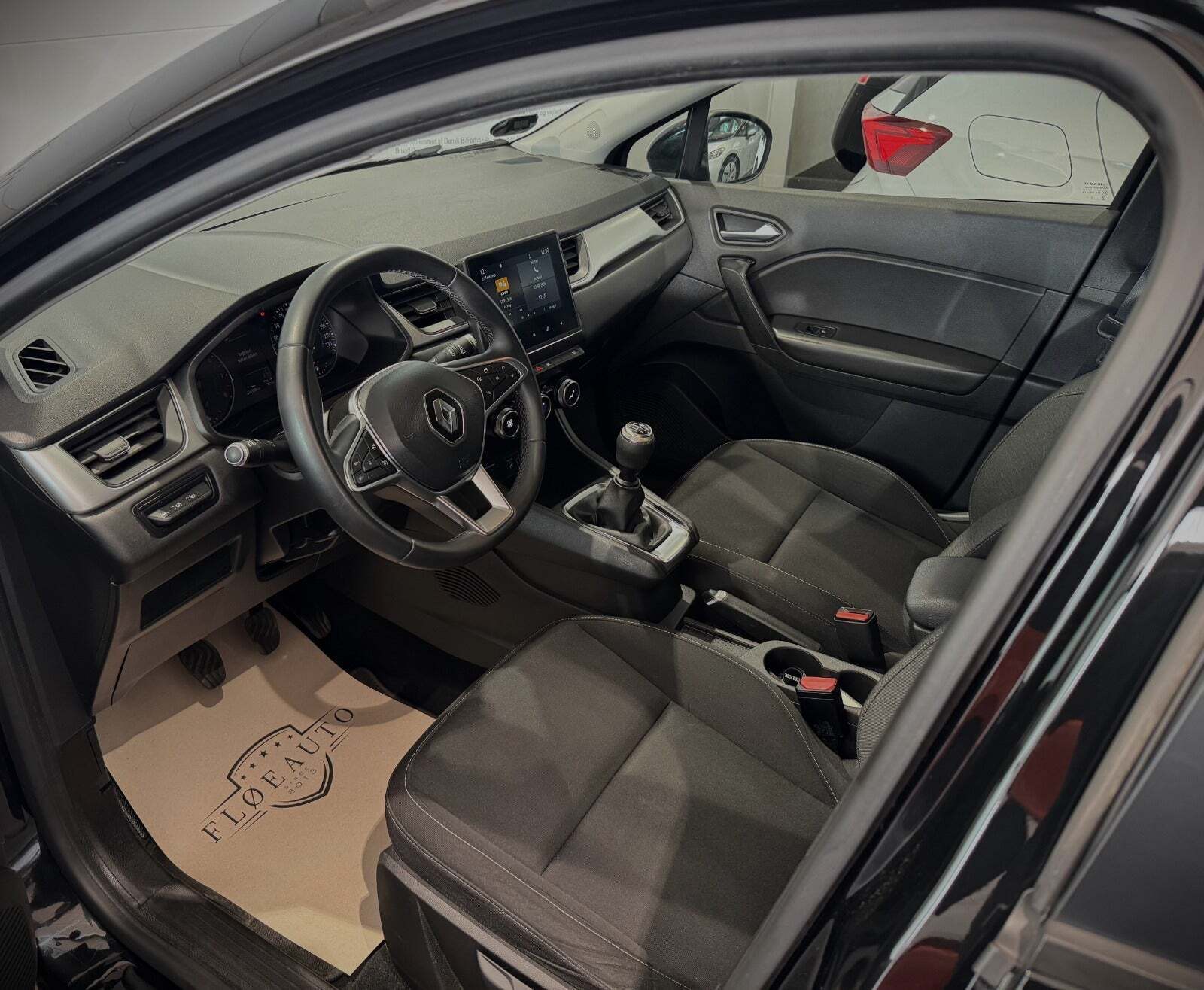 Sort Renault Captur fra 2020