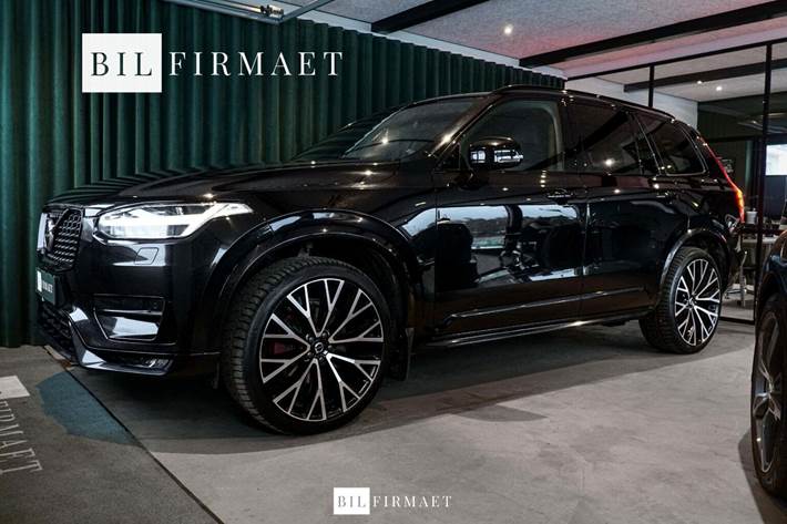 Sort Volvo XC90 fra 2022 set udefra