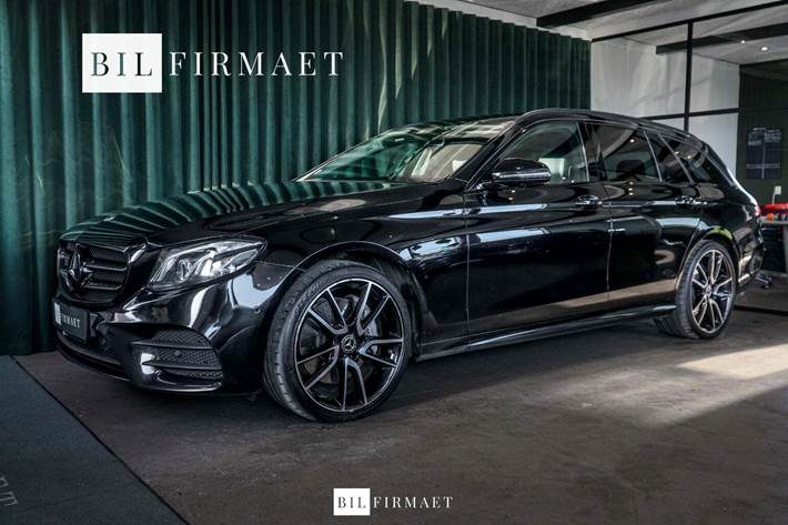 Sort Mercedes E300 de fra 2019 set udefra