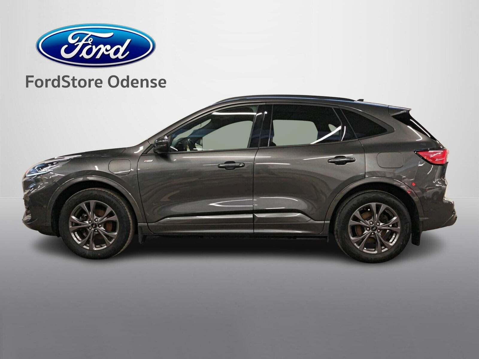 Ford Kuga 2,5 PHEV ST-Line X CVT