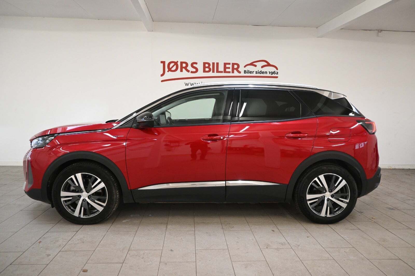 Peugeot 3008 1,6 Hybrid First Selection EAT8