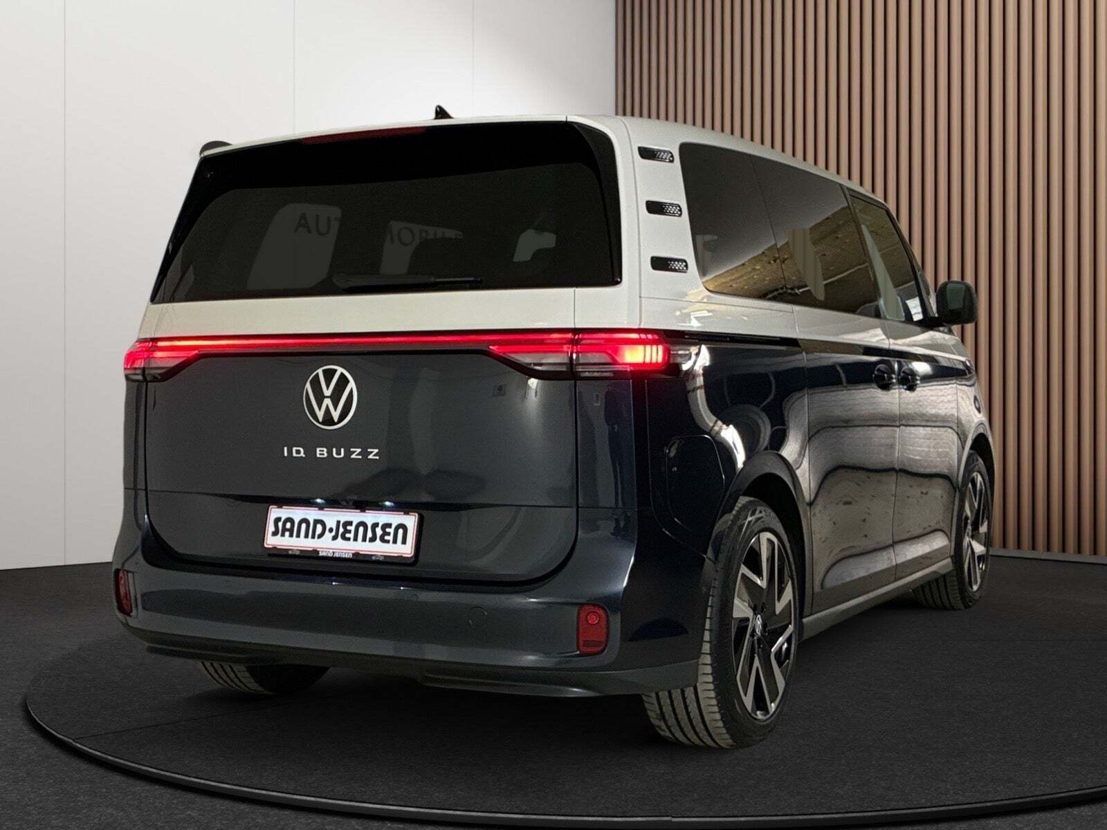 VW ID.Buzz 77 Style SWB