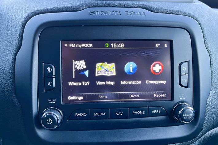 Grå Jeep Renegade fra 2017