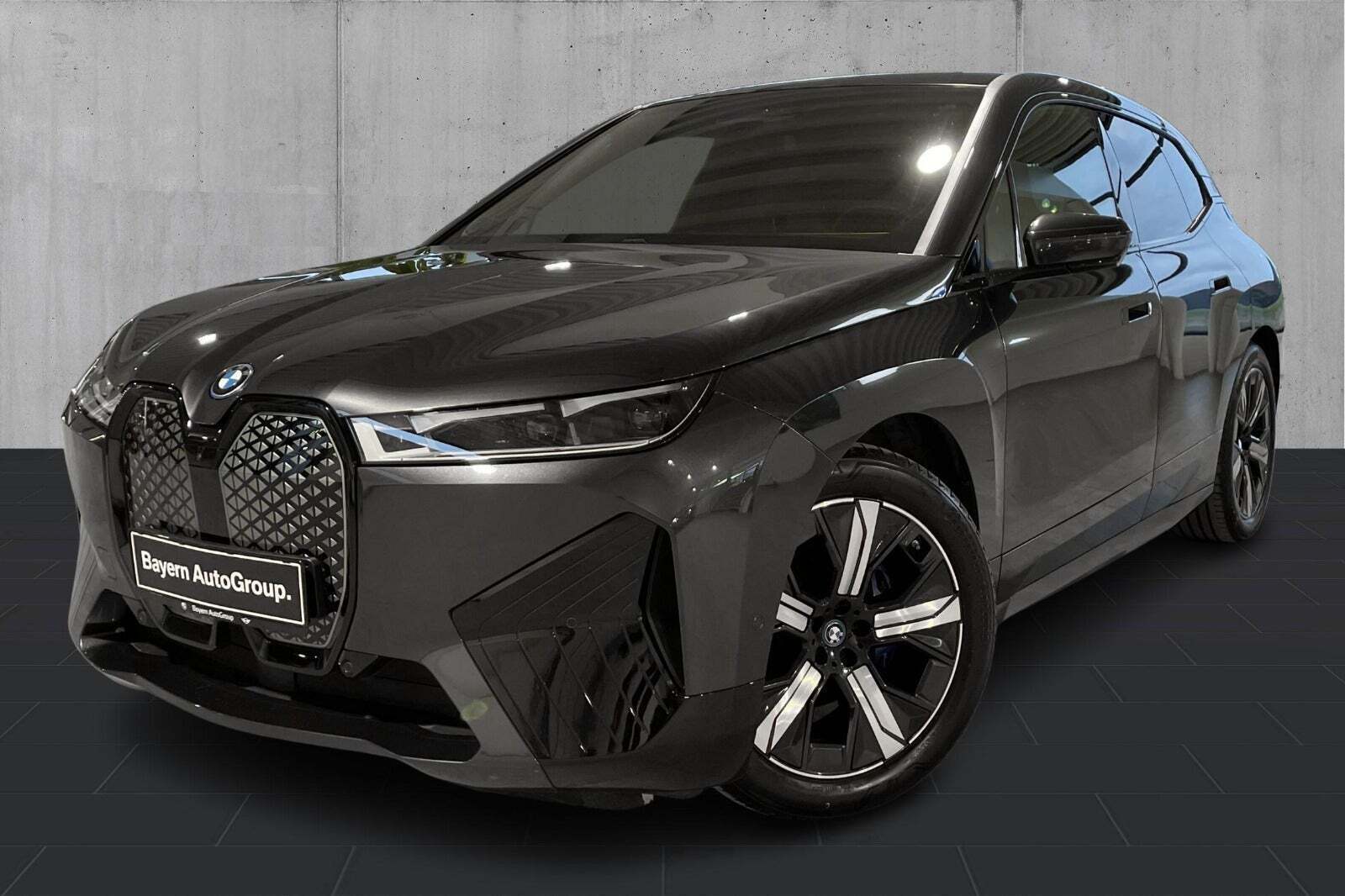 BMW iX xDrive40 Supercharged