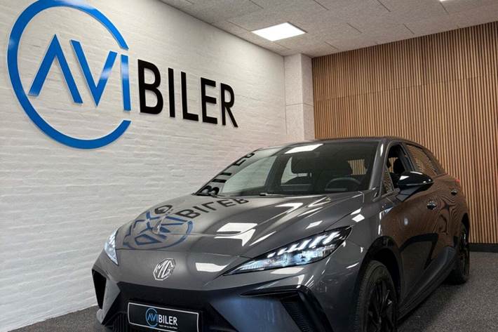 Grå MG 4 fra 2024 set udefra