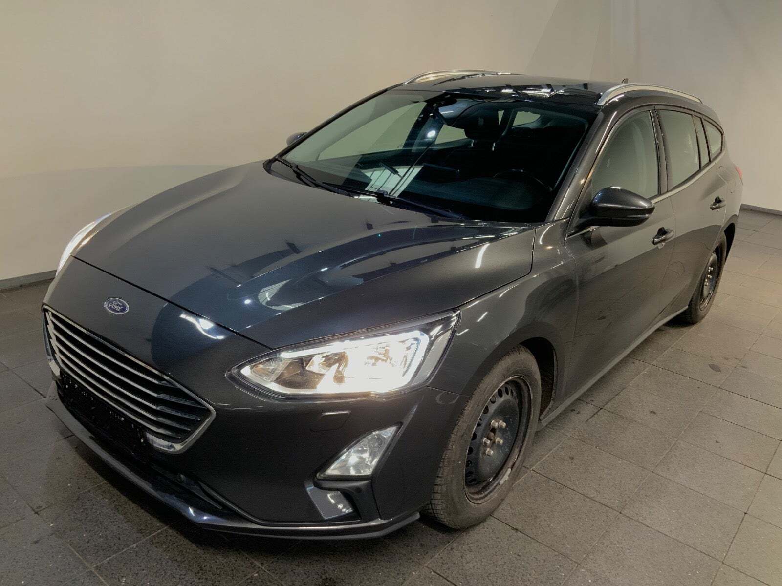 Ford Focus 1,0 EcoBoost Titanium Business stc.