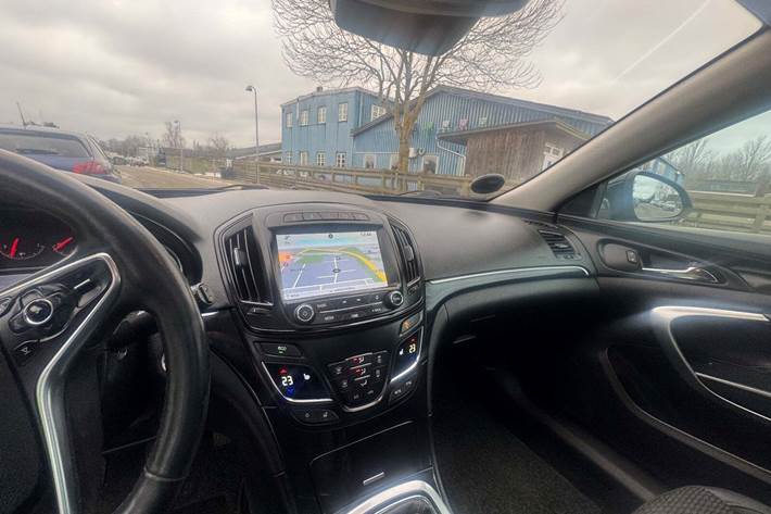 undefined Opel Insignia fra 2016