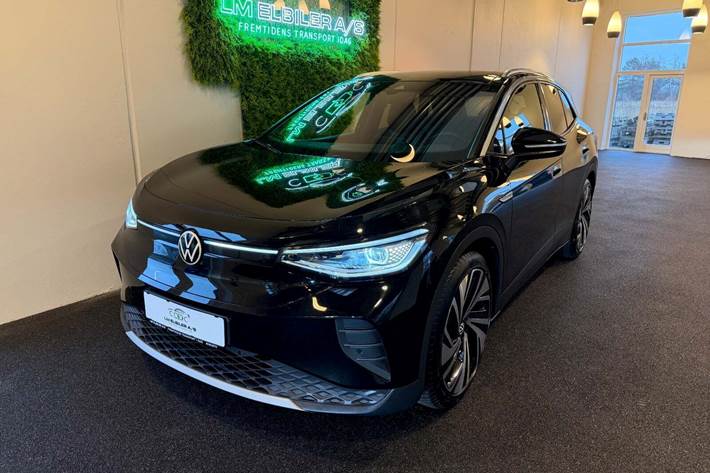 Sort VW ID.4 fra 2023 set udefra