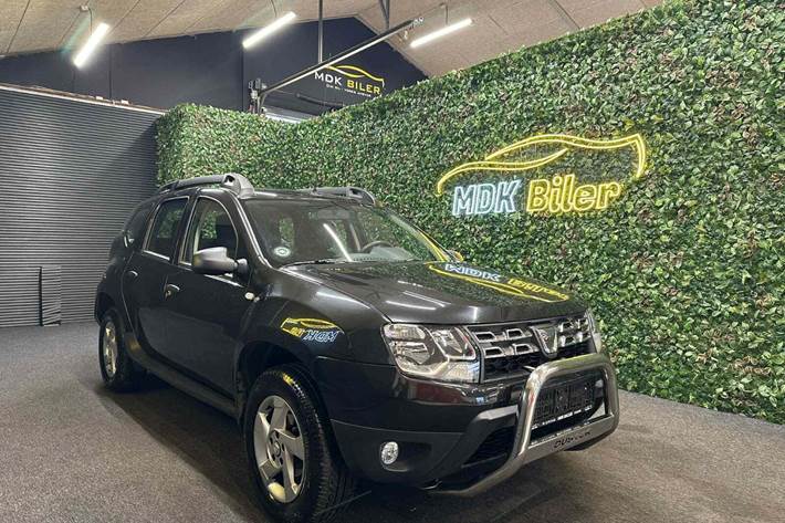 undefined Dacia Duster fra 2016 set udefra