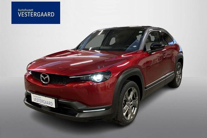 Rød Mazda MX-30 fra 2021 set udefra