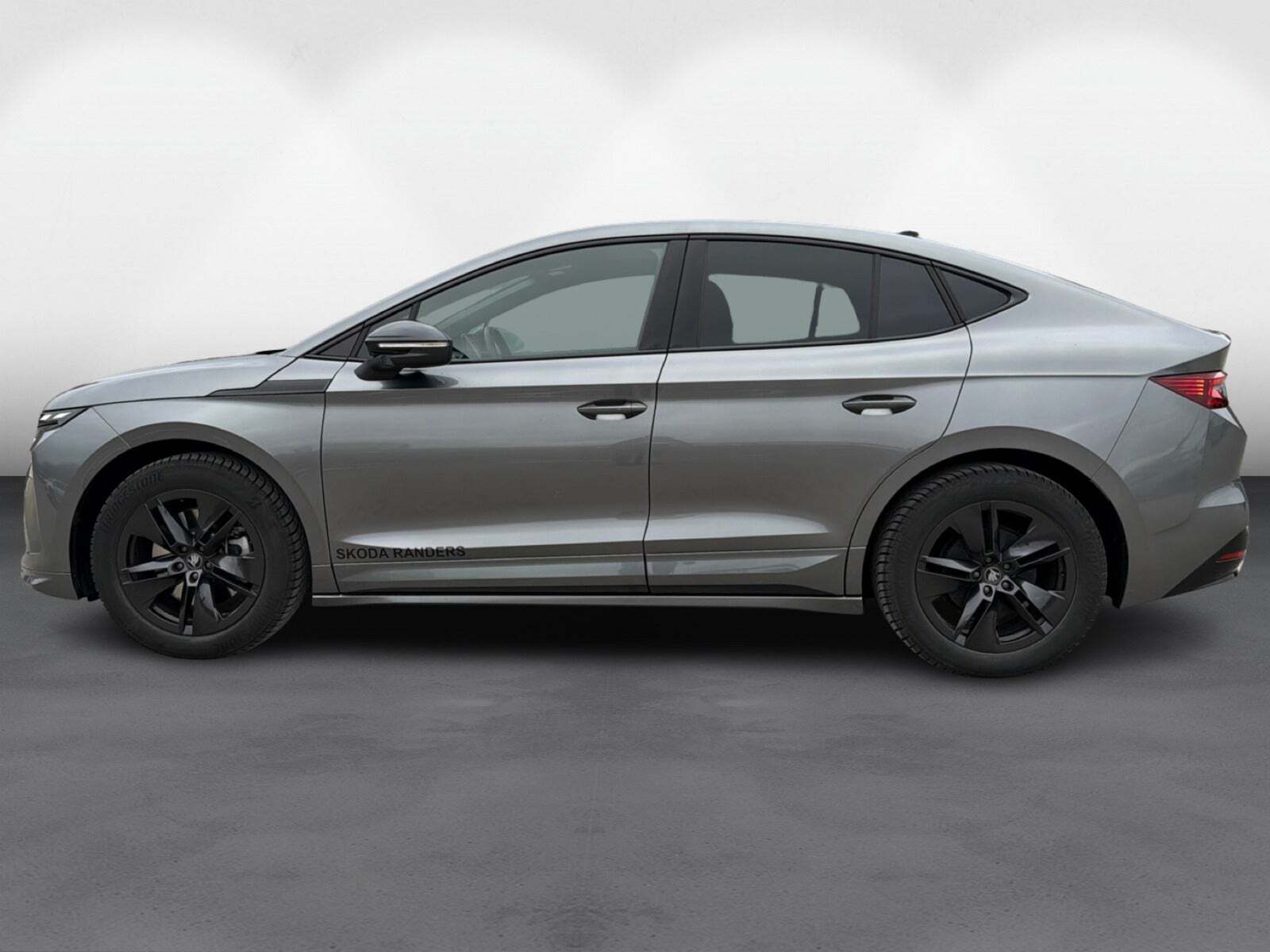 Sort Skoda Enyaq fra 2026