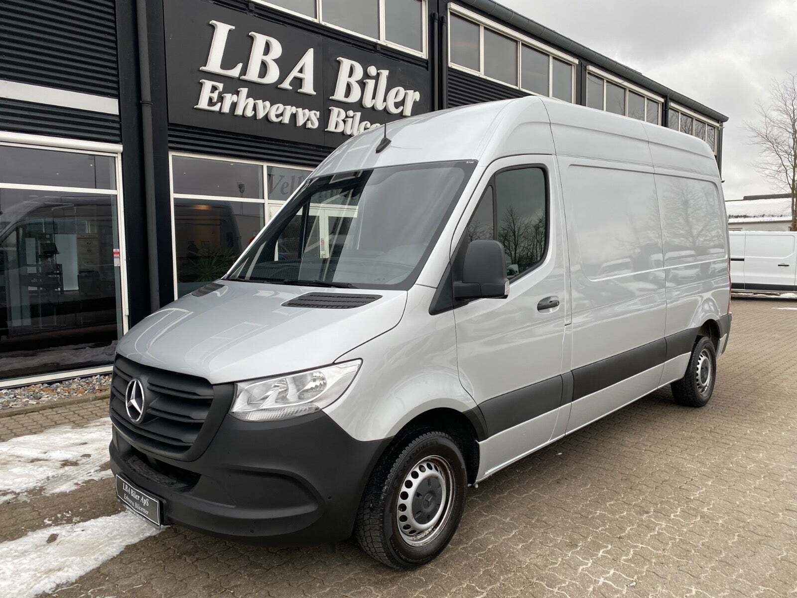 Mercedes Sprinter 215 2,0 CDi A2 Kassevogn aut. FWD