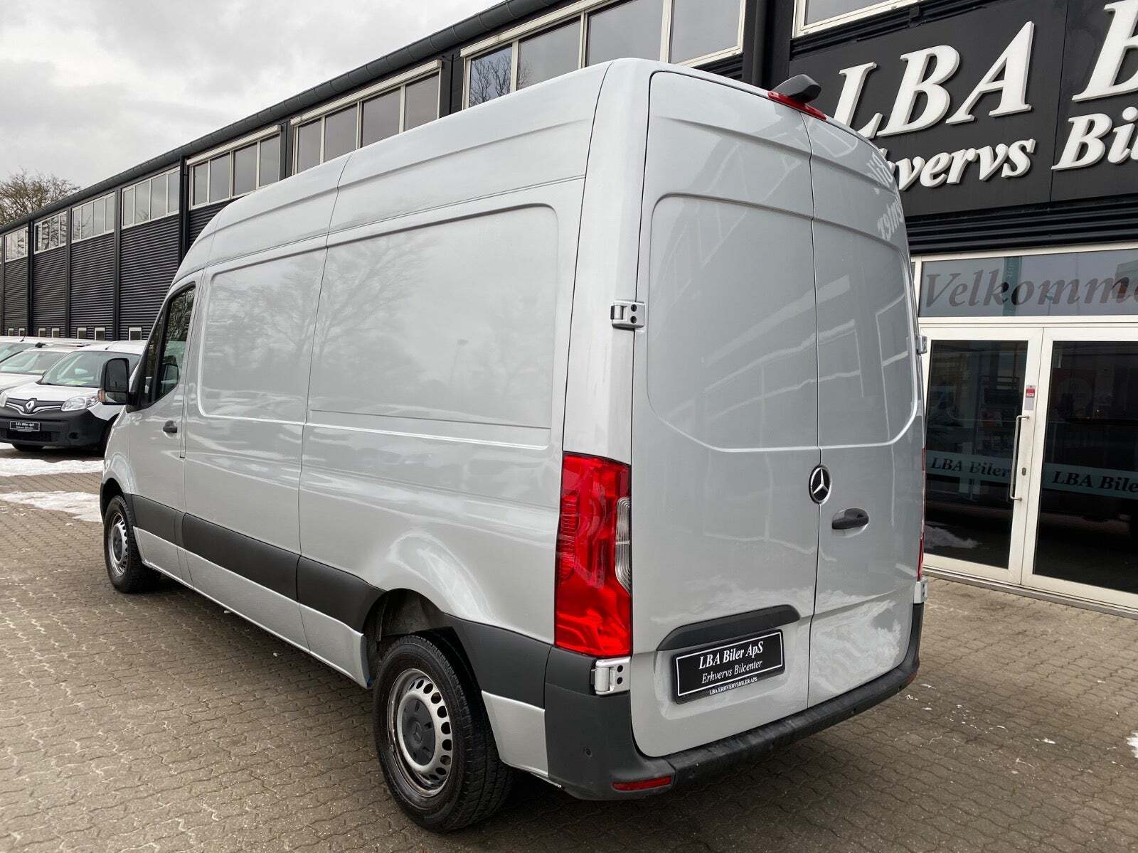 Mercedes Sprinter 215 2,0 CDi A2 Kassevogn aut. FWD