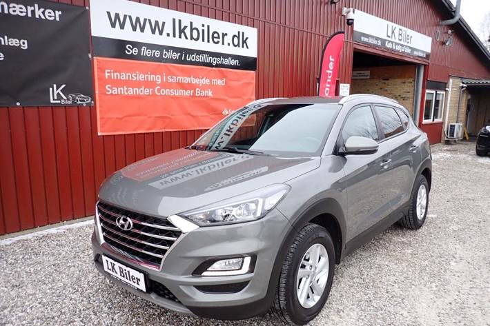 Grå Hyundai Tucson fra 2018 set udefra