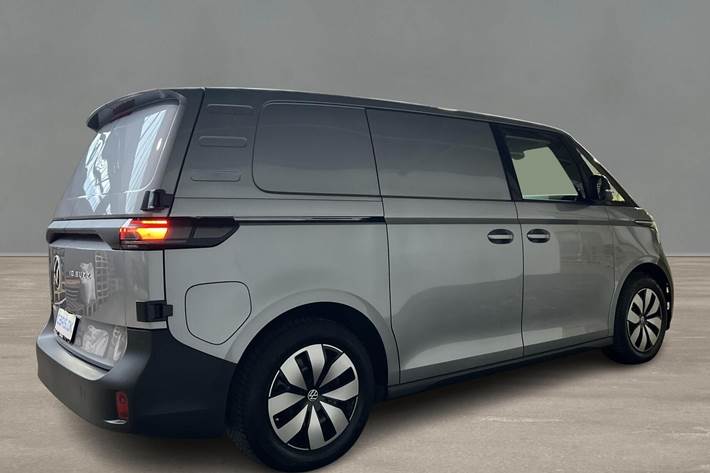 Grå VW ID.Buzz Cargo fra 2024 set udefra