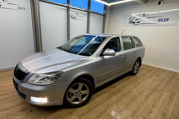 Sølv Skoda Octavia fra 2009