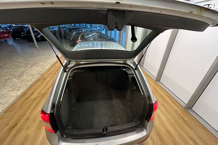 Sølv Skoda Octavia fra 2009