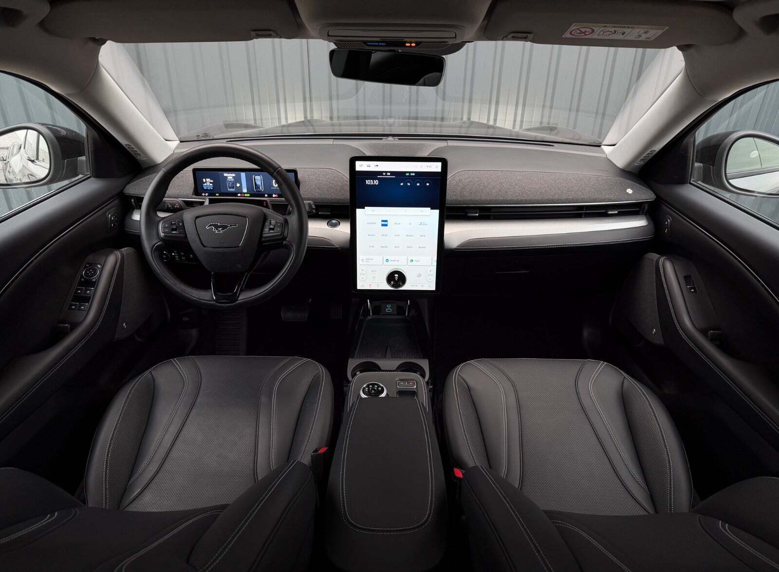 Ford Mustang Mach-E 70 Standard Range