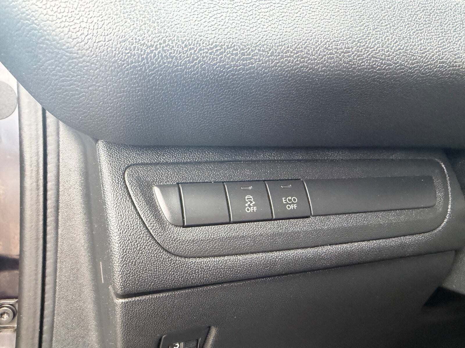 undefined Peugeot 208 fra 2016