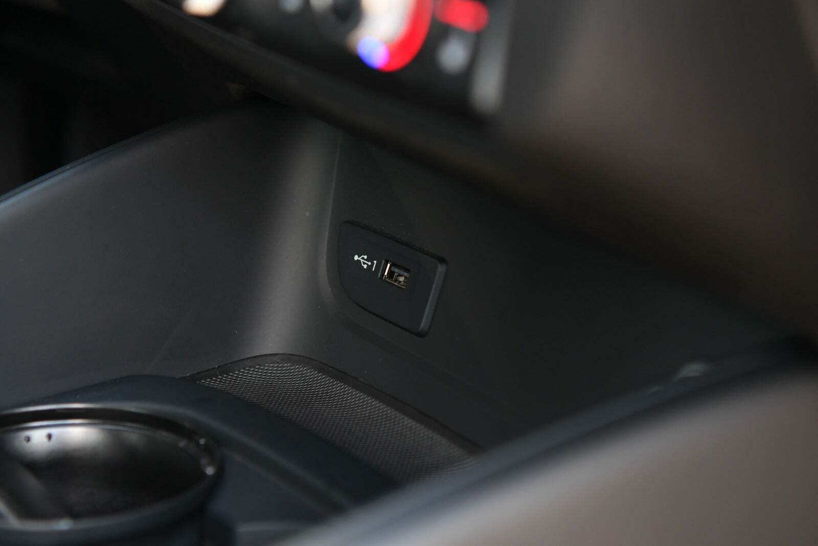 Rød Audi A3 fra 2017