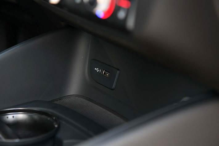 Rød Audi A3 fra 2017