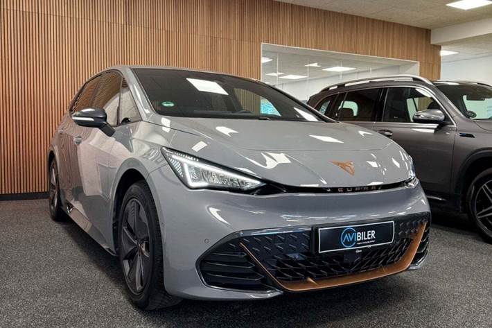 Grå Cupra Born fra 2024