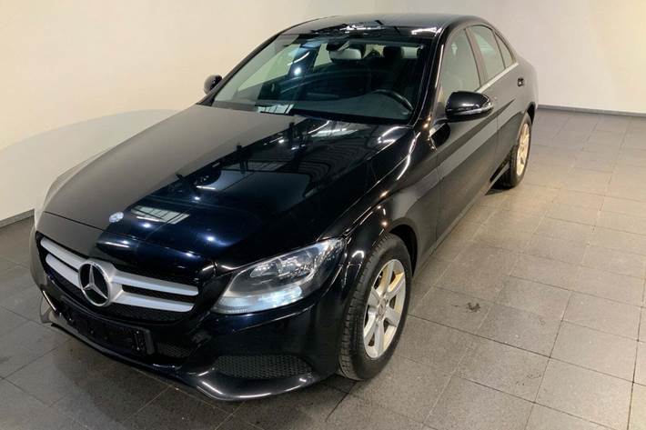 Sort Mercedes C220 d fra 2016 set udefra
