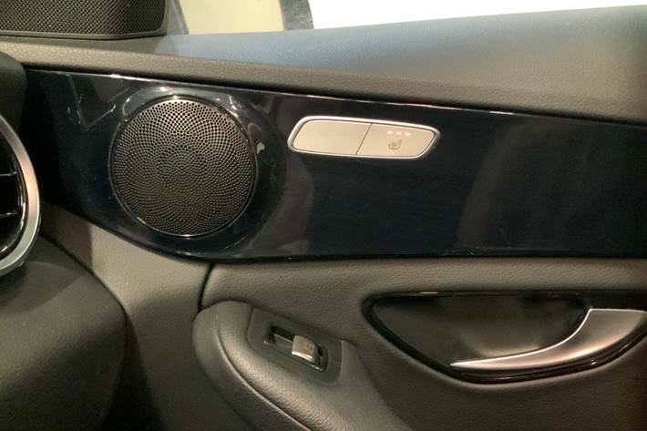 Sort Mercedes C220 d fra 2016