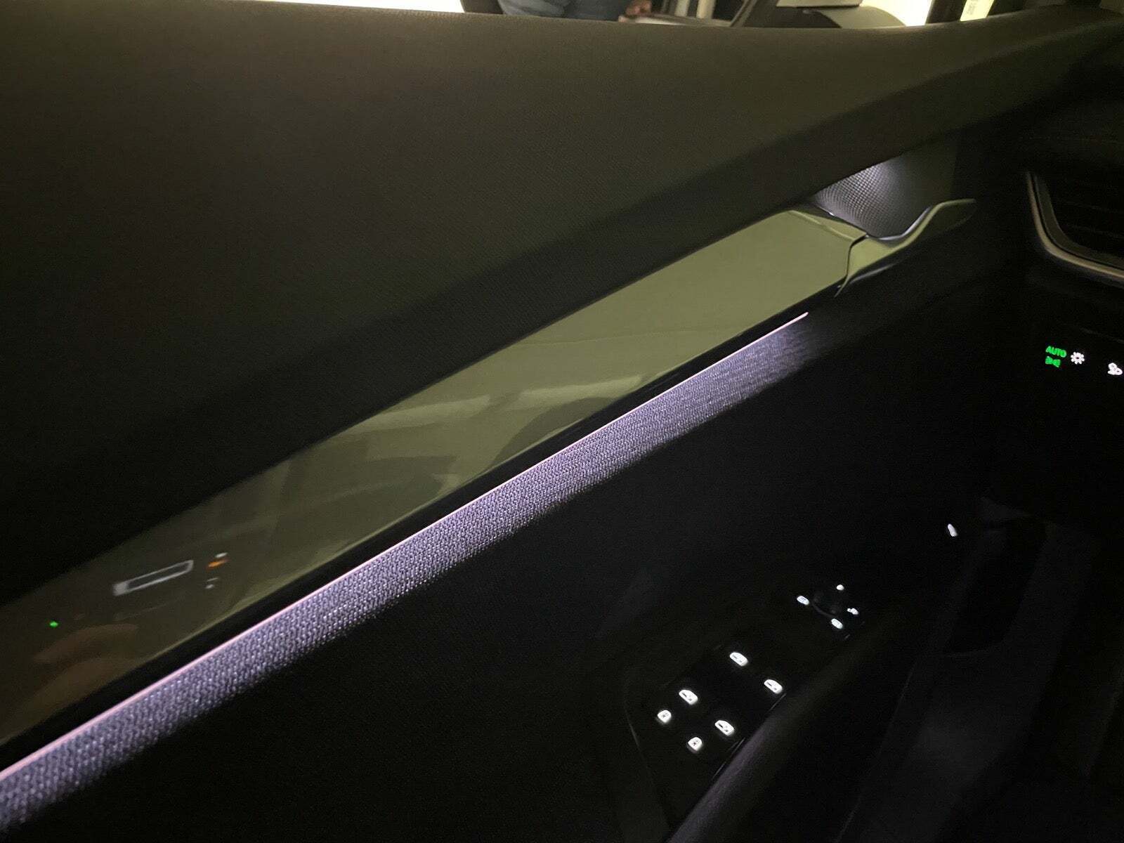 Hvid Skoda Elroq fra 2025