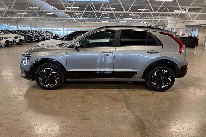 Grå Kia Niro fra 2024