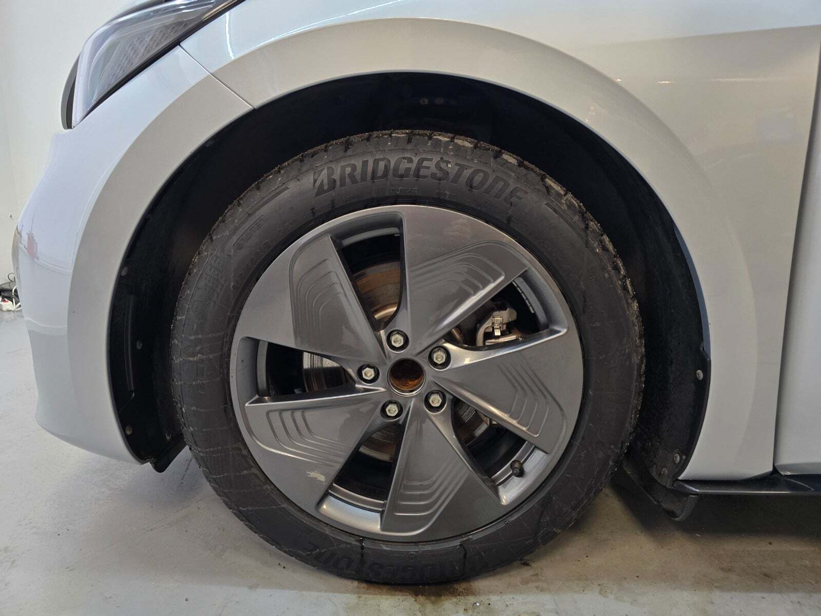 Sølv Cupra Born fra 2022