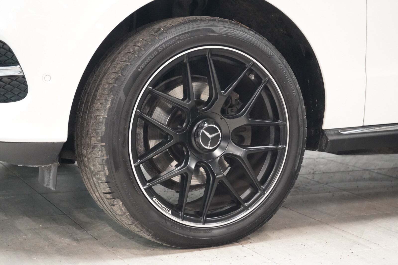 Hvid Mercedes GLE350 d fra 2016