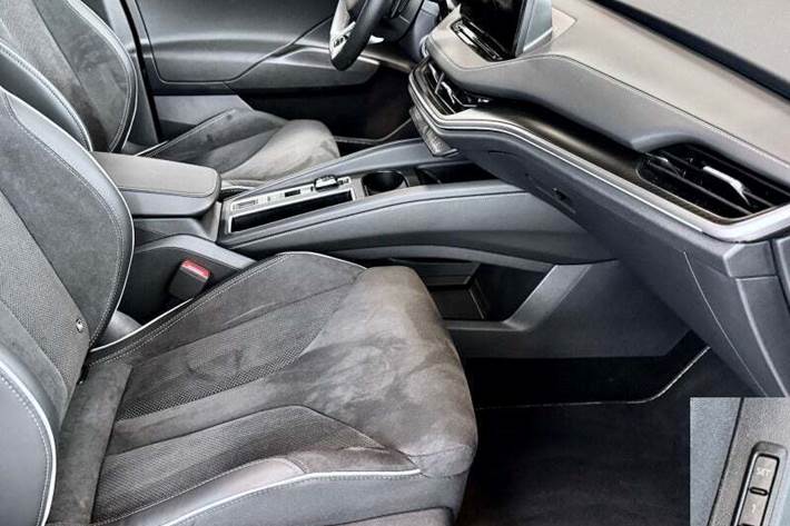 Grå Skoda Enyaq fra 2026