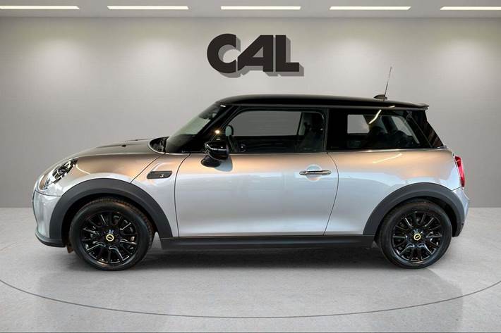 Sølv Mini Cooper SE fra 2023