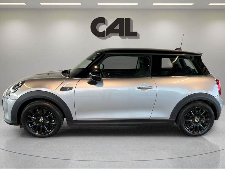 Mini Cooper SE Essential