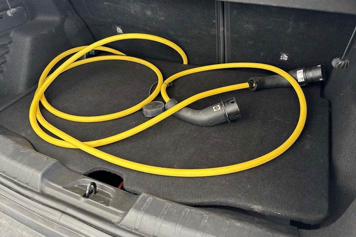 Hvid Jeep Avenger fra 2025