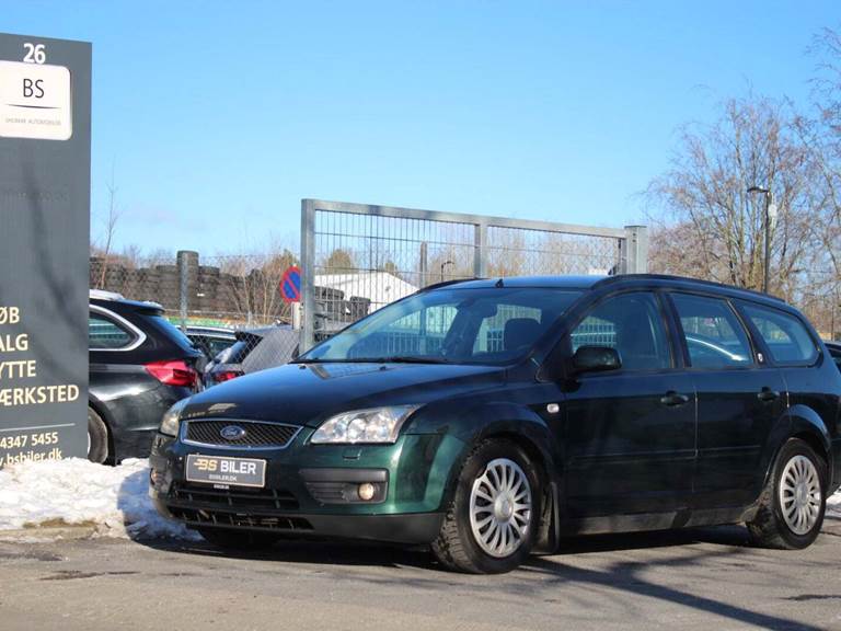 Ford Focus 1,6 Ghia stc.