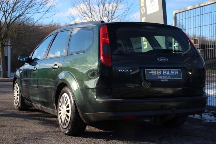 Grøn Ford Focus fra 2005