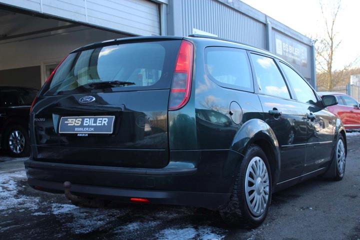 Grøn Ford Focus fra 2005