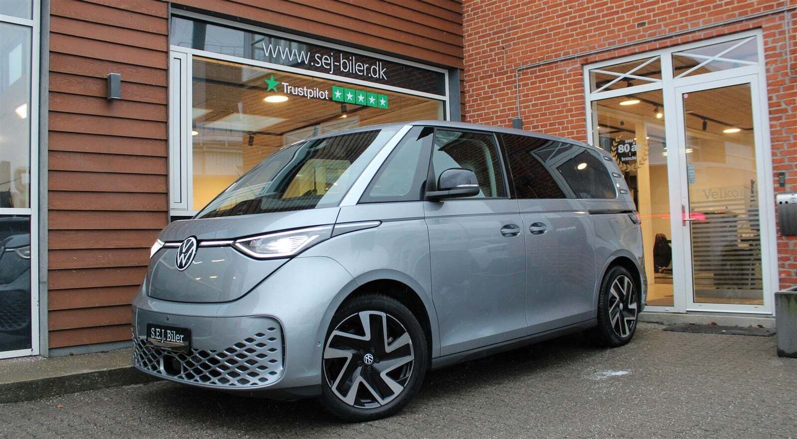 VW ID.Buzz 77 Style 75 Years Edition SWB