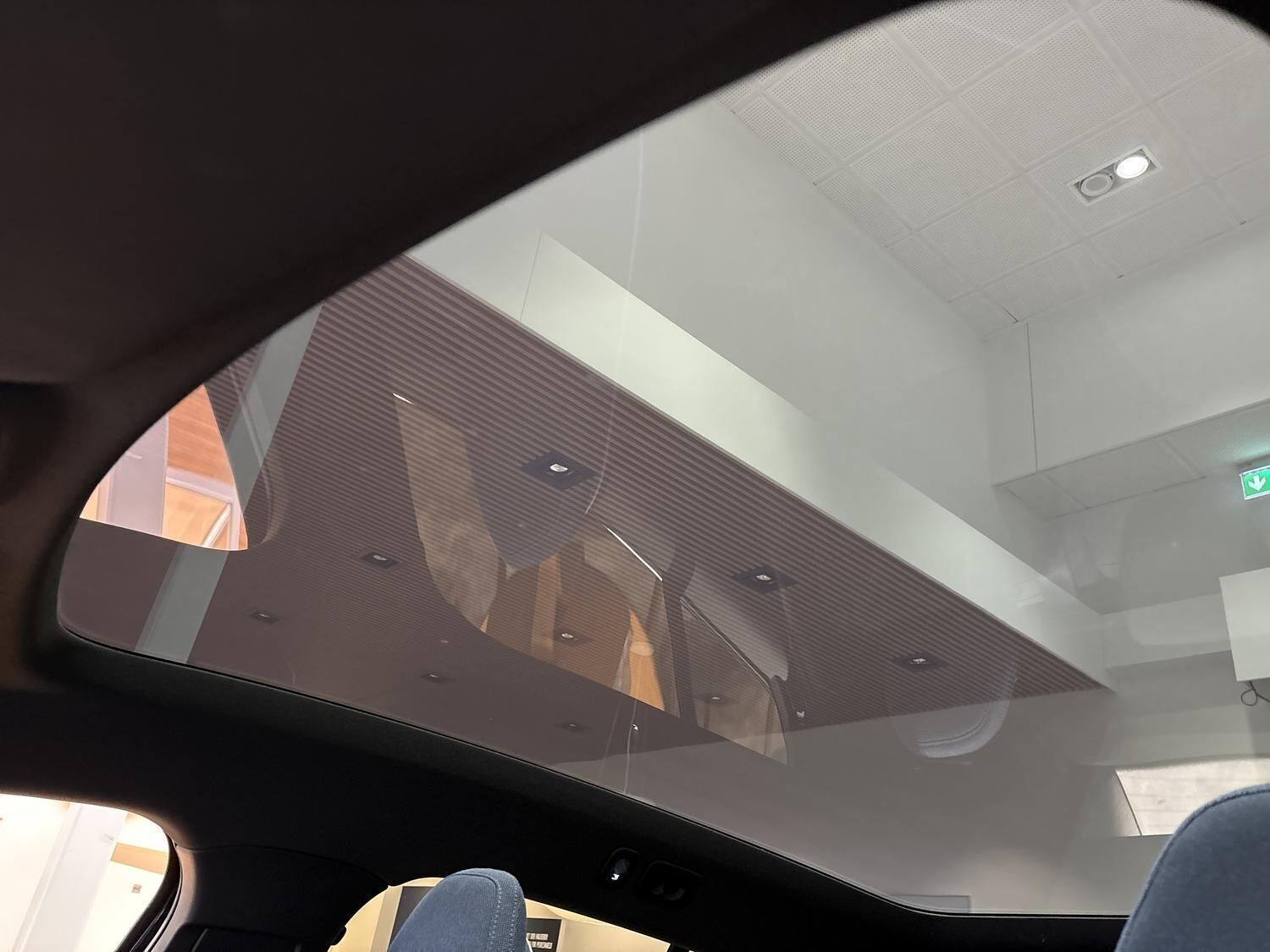 Sort Volvo EX30 fra 2024