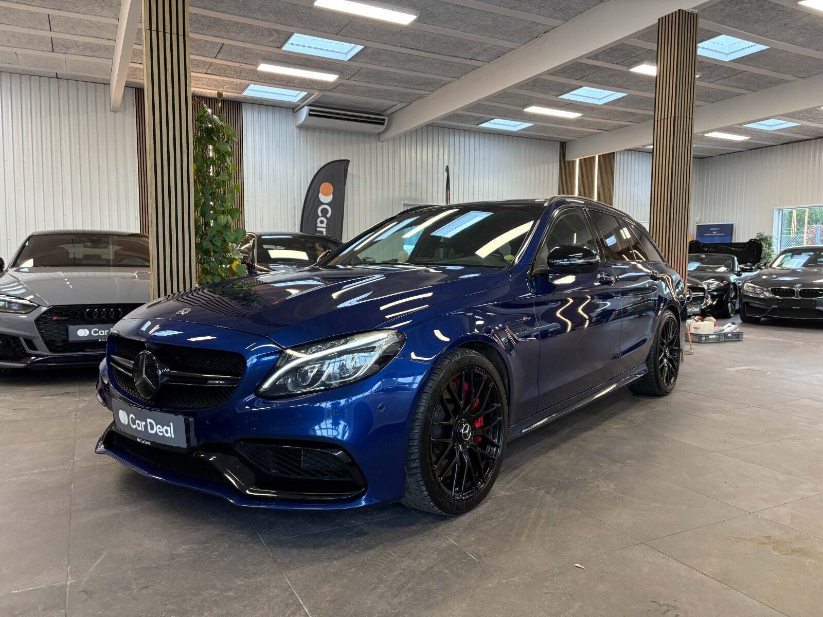 Mercedes C63 4,0 AMG S stc. aut.