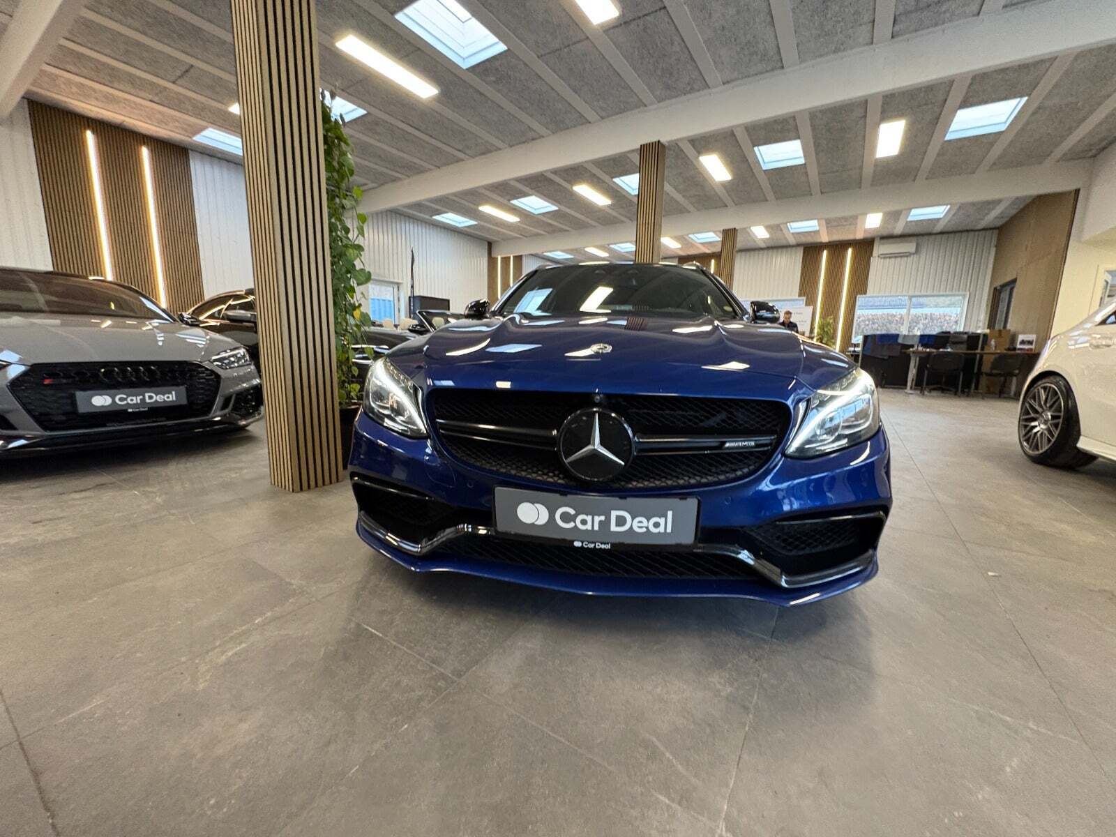 Mercedes C63 4,0 AMG S stc. aut.