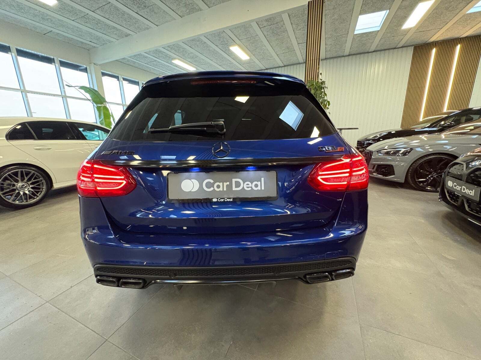 Mercedes C63 4,0 AMG S stc. aut.