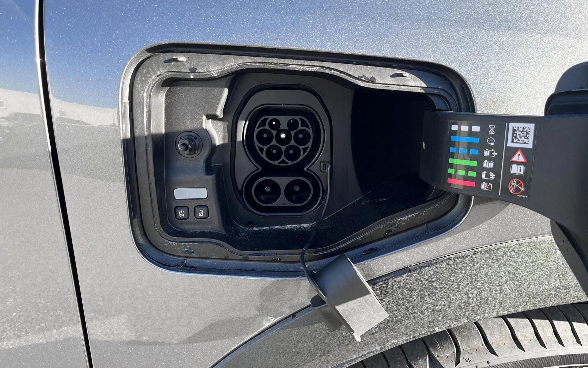 Sort Renault Scénic fra 2025