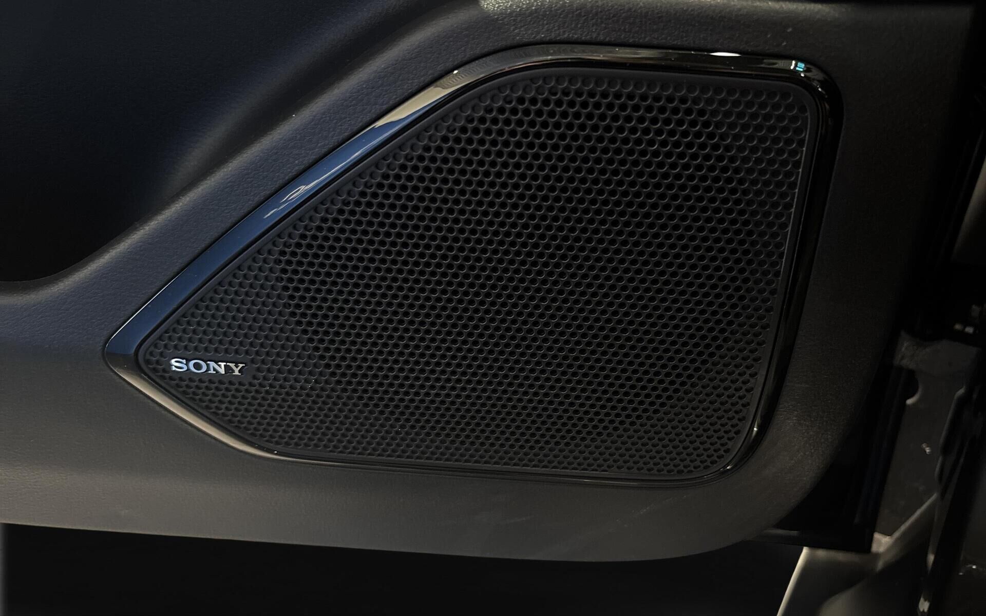 Grå Mazda 6e fra 2025