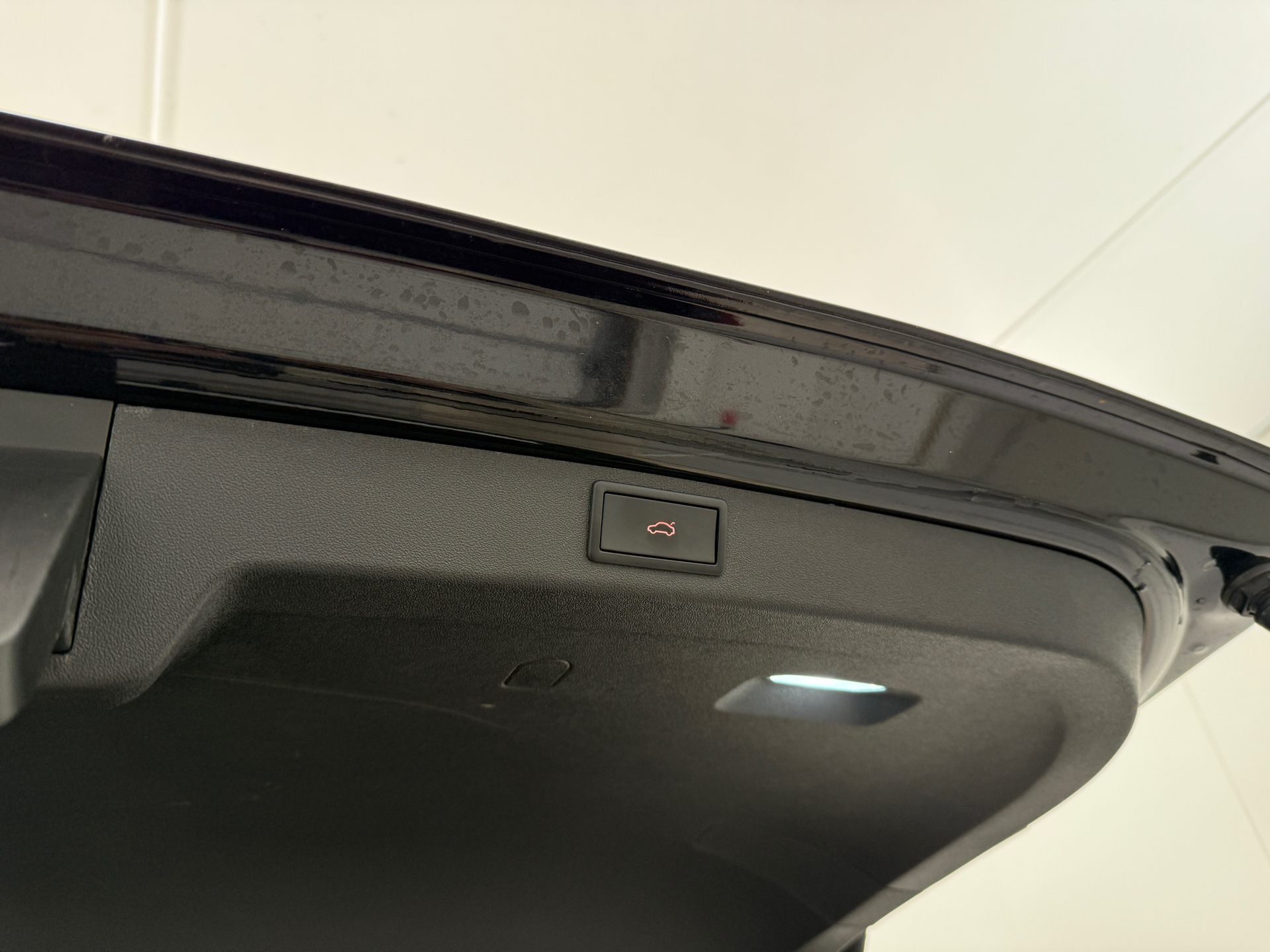 Sort Skoda Enyaq fra 2021